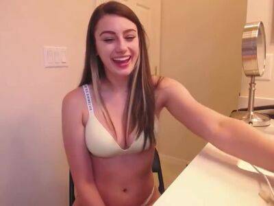 Beautiful Amateur Cute Teen Babe Toying Pussy - hclips.com