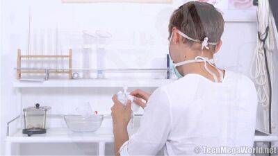Unbearable Orgasm Makes Young Spinner To Cry In Doctor's Cabinet - sunporno.com