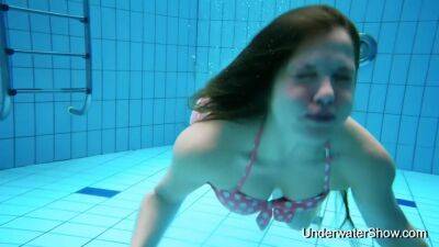 Slovak Teen Babe Big Tits Simonna Sexy Nude Swimmer - upornia.com