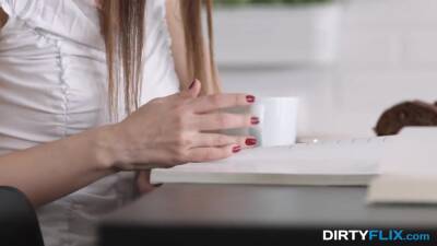 Dirty Flix - Lola Jones - Fuck that nerdy teen ass - hotmovs.com