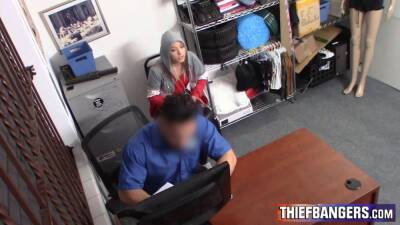 Store Guard Strip Searches & Fucks Thieving Blonde Teen - sexu.com