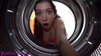 Sexy Teen Stuck Step Sister Gets Fucked While Doing Laundry - hclips.com