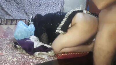 Desi India - Desi Indian Aunty Ko Young Tailor Ne Choda Hot Desi Girl Sex Video - upornia.com - India