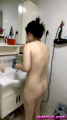 hot chinese teen masturbating at home - hotmovs.com - China