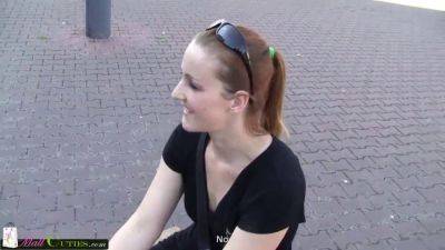 Czech teen babes engage in public masturbation with mallcuties - sexu.com - Czech Republic