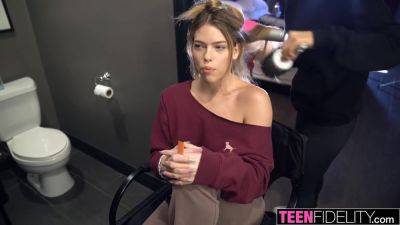 Lee - Teen Fidelity And Leah Lee - Leah Loves Getting Paid To Fuck - upornia.com