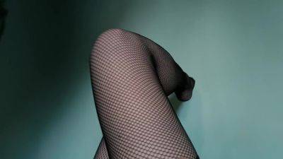 Teen Hottie Is Showing Her Legs And Feet In Fishnets - hclips.com