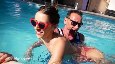 Tara - Swimming And Sucking Pool (old And Youn With And Young, Tara Cherry And Cherry X - upornia.com