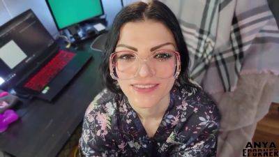 Beautiful Teen In Glasses With Angelic Anya - hclips.com