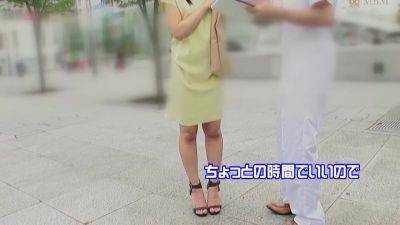 Sex Brought In With A Massage Questionnaire - 24-year-old Young Wife Is Unable To Refuse - hotmovs.com - Japan