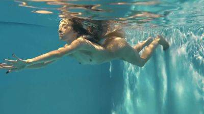 Perfect Body Blonde Teen 18+ Enjoys Naked Swimming - upornia.com