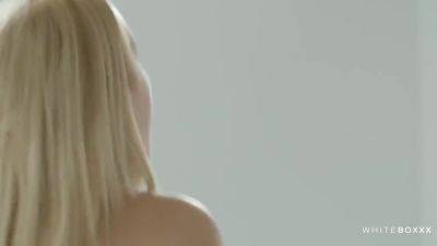 Very Hot Young Babe Blond Hair Girl Amaris Nailed Gently - hotmovs.com