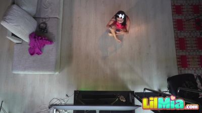 Sexy solo latina teen masturbates - hotmovs.com