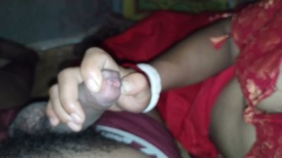 Indian couple explores intimacy with passionate 69 and nipple play at home - yesvids.com - India