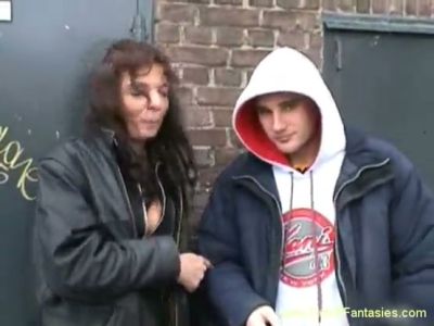 Dutch fetish lover in leather dominates rough vintage session - yesvids.com - Netherlands