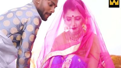 Indian wife cheats with ebony lover in passionate bedroom encounter - yesvids.com - India