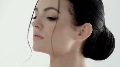 Brunette ballerina explores her pussy in a sleek white studio - yesvids.com